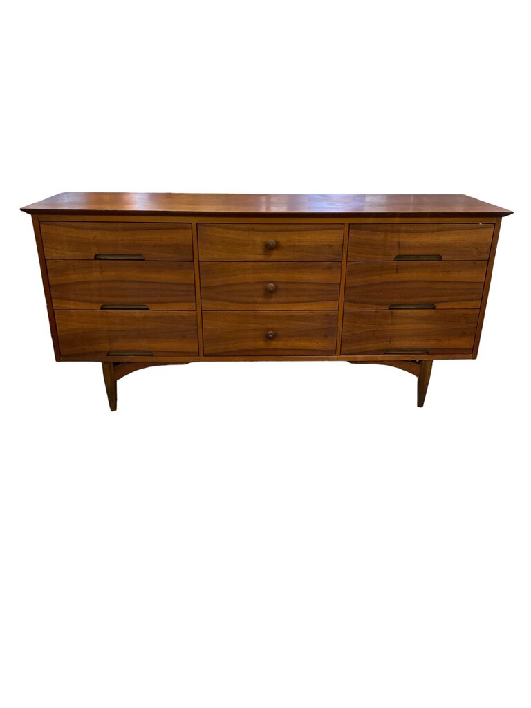 Mid Century Modern 9 Drawer Dresser