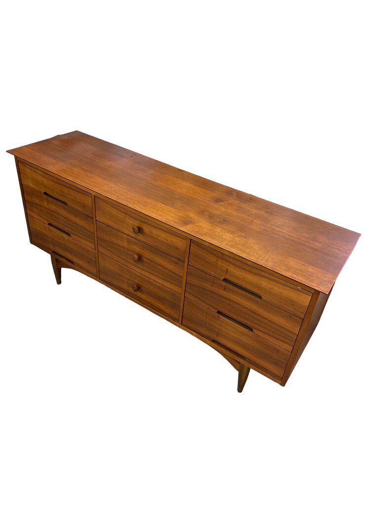 Mid Century Modern 9 Drawer Dresser