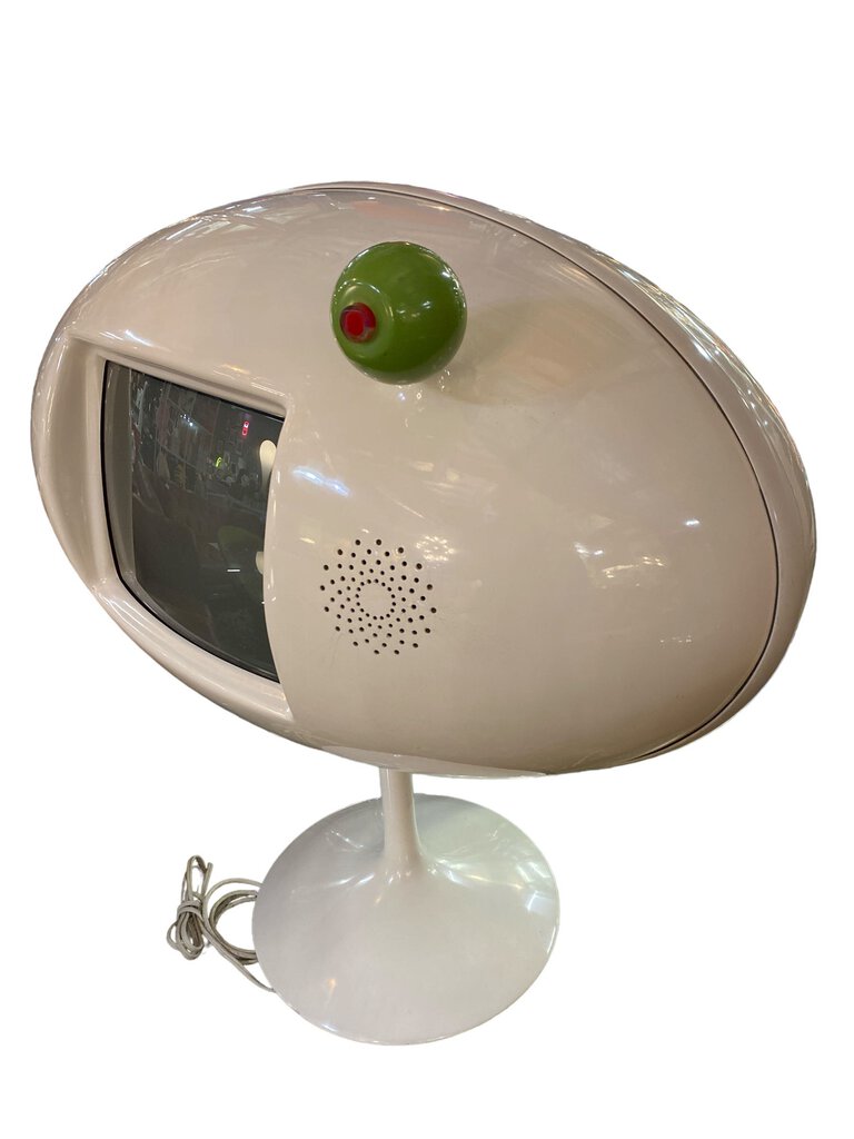 Orbit Television Made by Mercury 7 (1 of 5 made in this color) - Canada - by Peter Andringa 1997