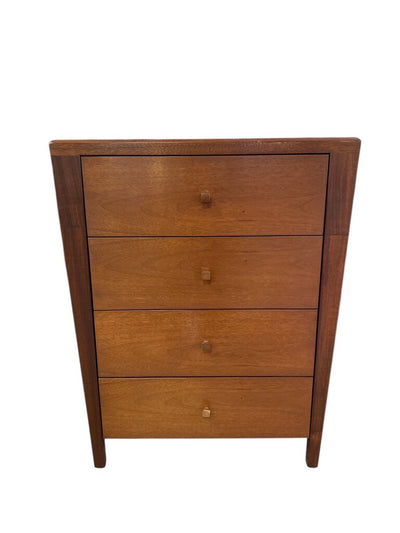Mid Century Moderne - Wonderful Lines - Wanut Dresser Chest of Drawers