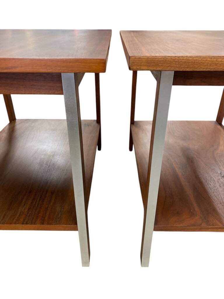Paul McCobb Pair of Walnut Side Tables for Calvin Group - WONDERFUL Condition (Set of 2)