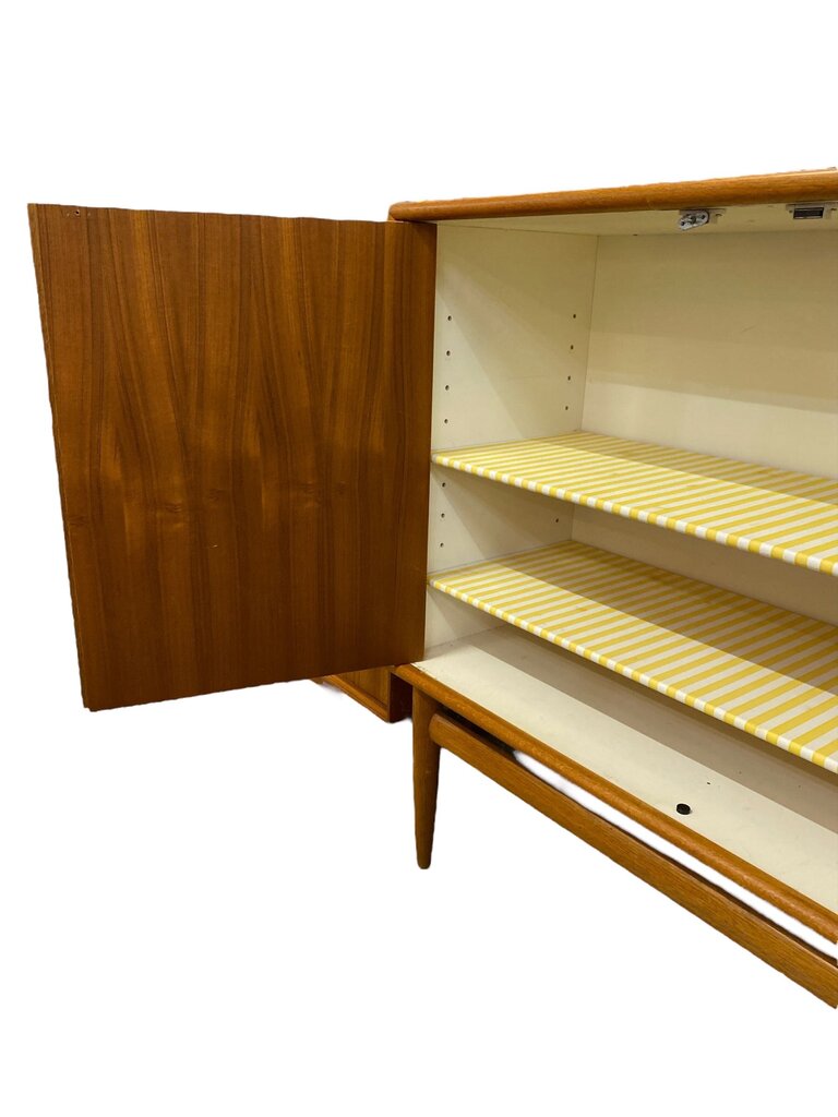 Danish Modern Teak Cabinet (key in right top draw does not work/needs adjustment)