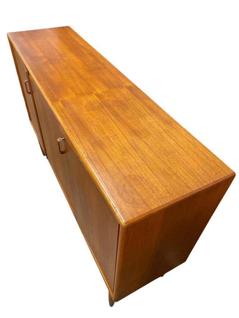 Danish Modern Teak Cabinet (key in right top draw does not work/needs adjustment)