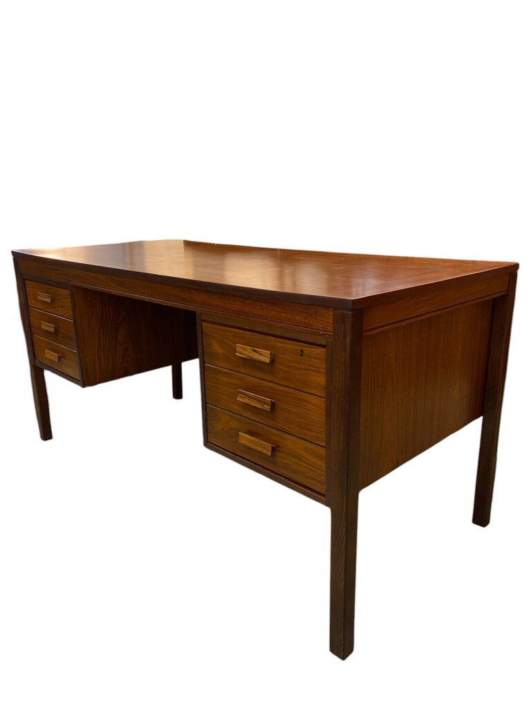 Scandinavian Modern Rosewood Desk PS Heggen of Norway (original key in left drawer)