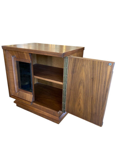 Mid Century Modern Pair of Walnut Nightstands (Set of 2)