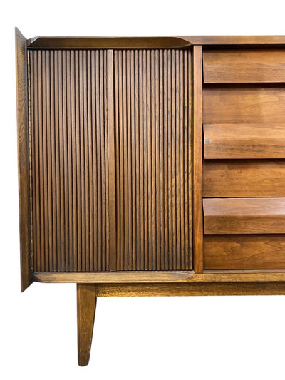 Mid Century Lane First Edition China Cabined