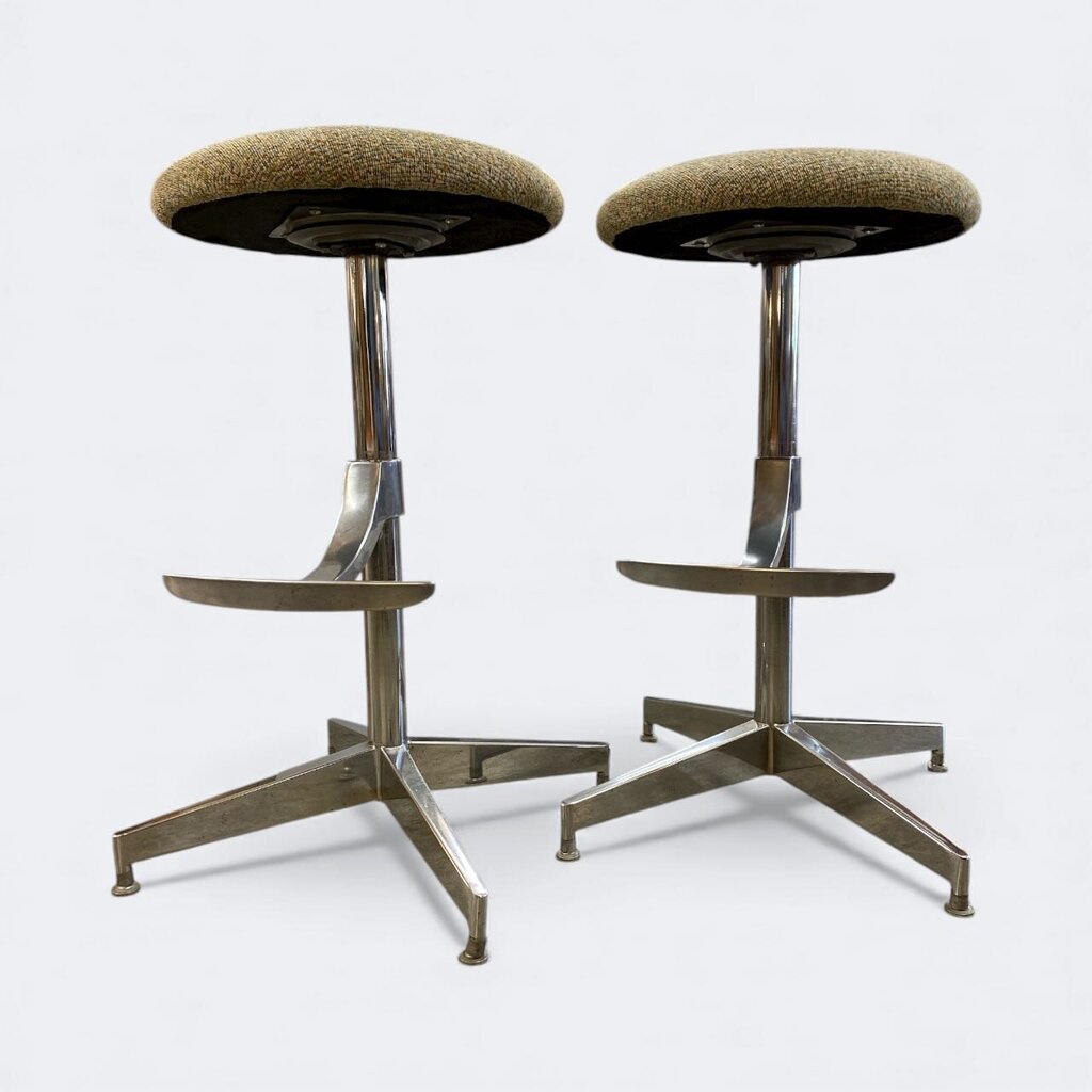 Pair of Vintage 50's Barstools in Aluminum and Steel (Set of 2)