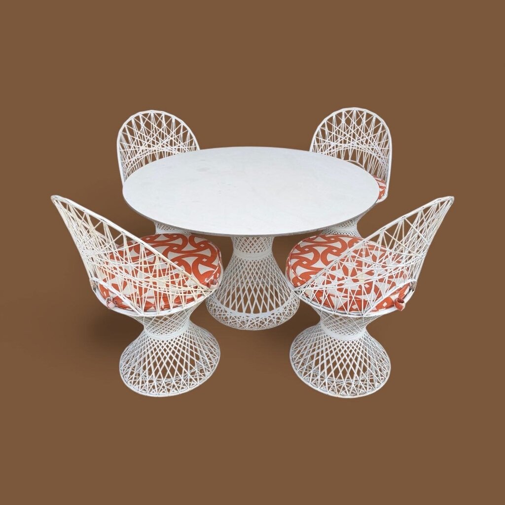 MCM Russell Woodard Outdoor Dining Set with 47" Table and Four Chairs (Set of 5)