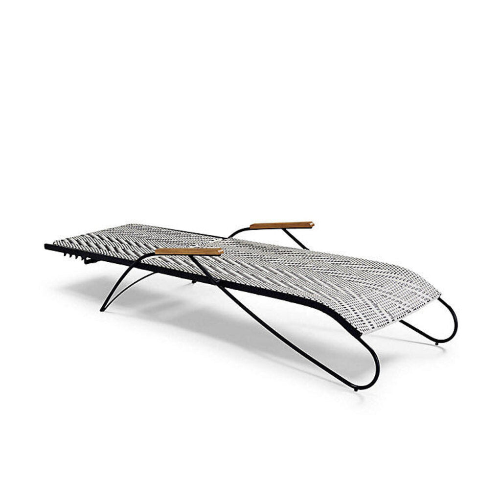Modern Cassis Outdoor Chaise