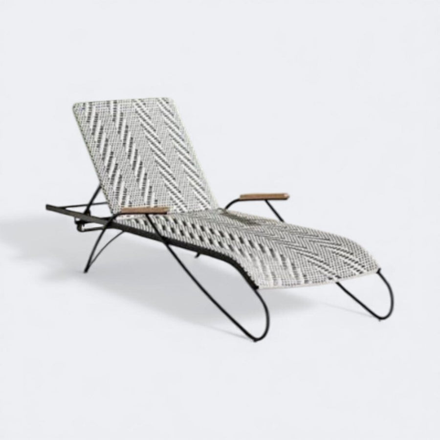 Modern Cassis Outdoor Chaise
