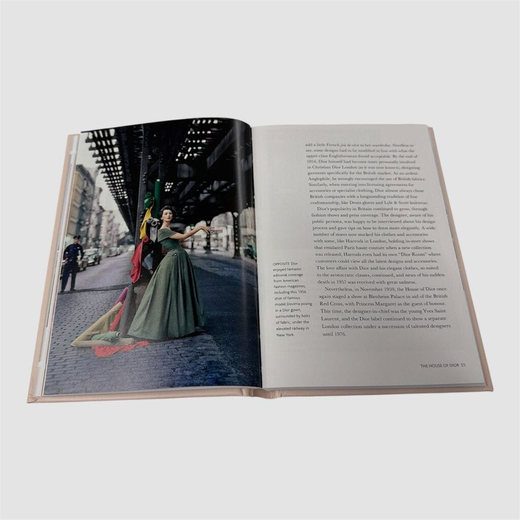 The Little Guide to Christian Dior: Style to Live By