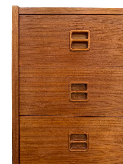 Mid Century Danish Teak Chest of Drawers (by Brouer Mobelfabrik)