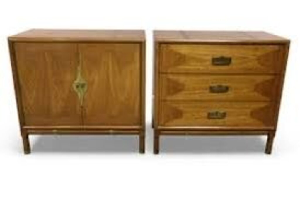 Mid Century Pair of Chest Nightstands (Set of 2)