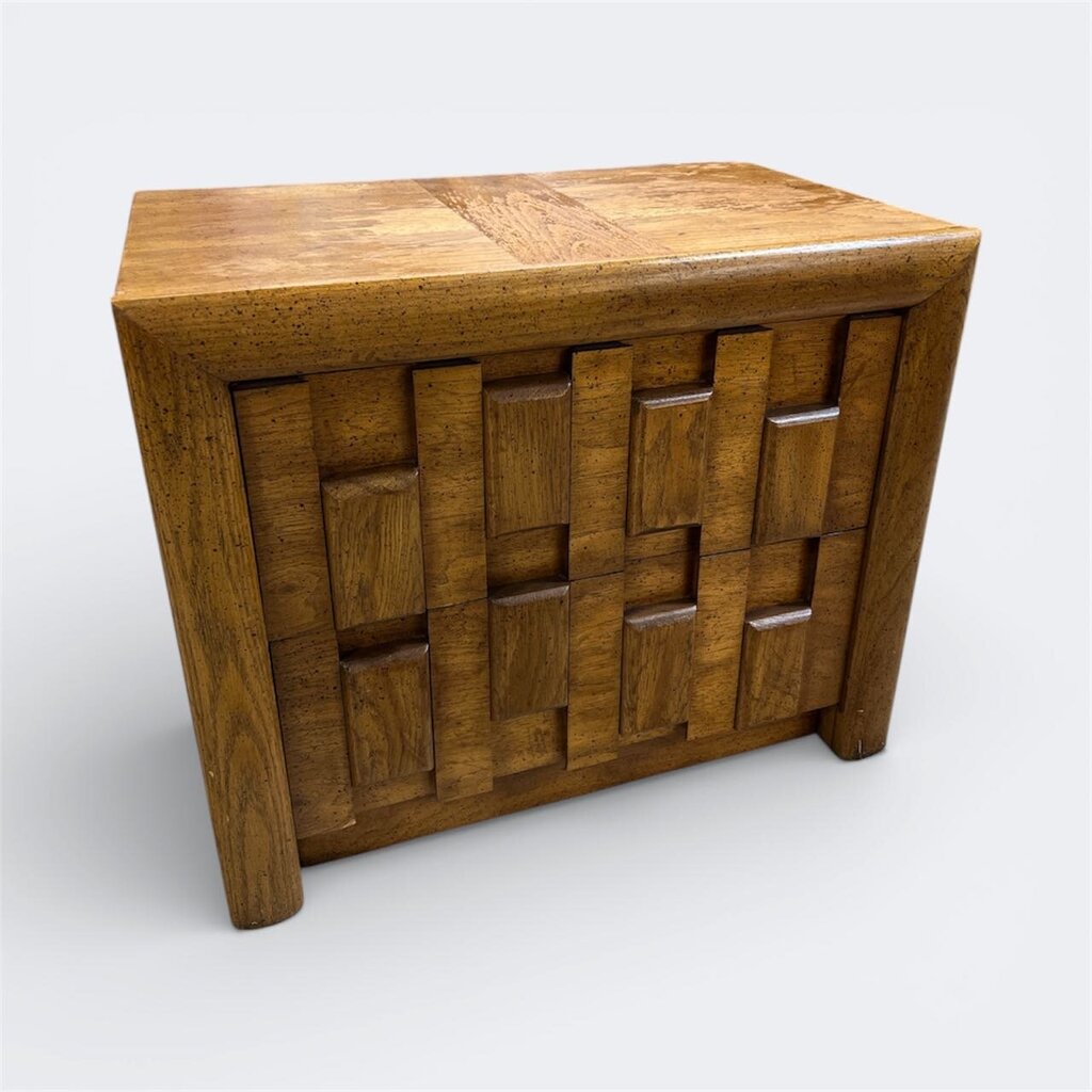 Mid Century Pair of Nightstands (Set of 2)