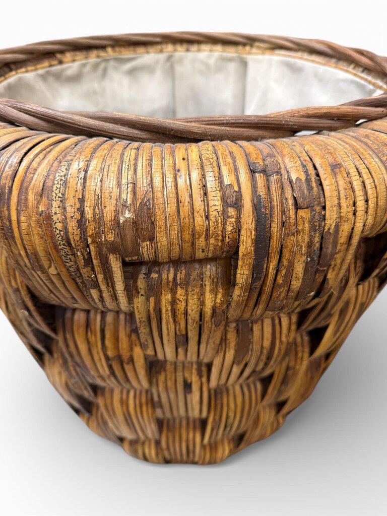 Medium Woven Rattan Planter w/ Cloth Liner
