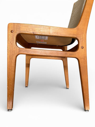 Mid Century Modern Set of 5 Teak Dining Chairs by D-Scan (Set of 5)