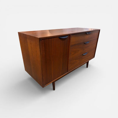 Jens Risom Mid Century Modern Walnut Credenza