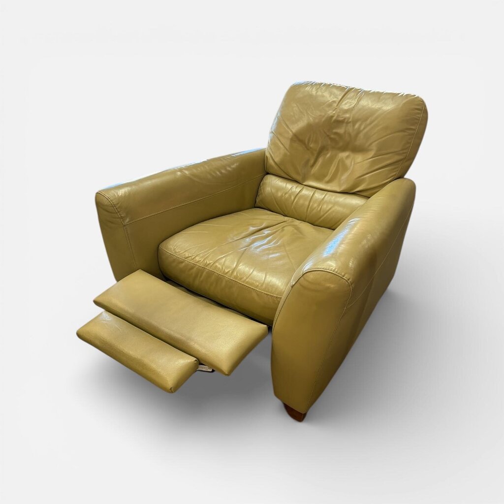 Vintage Leather Pushback Recliner in Butter Pecan