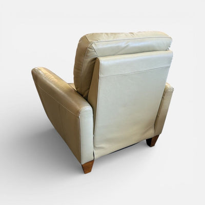 Vintage Leather Pushback Recliner in Butter Pecan