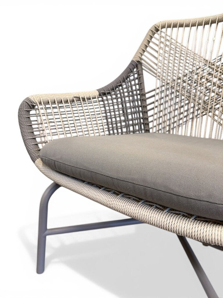 Huron Outdoor Lounge Chair