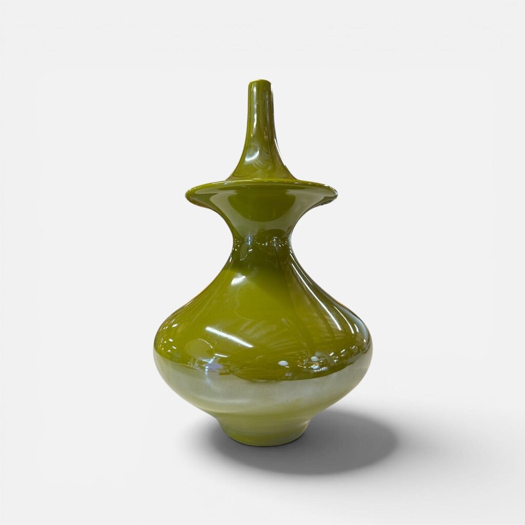 Global Views Avocado Vase