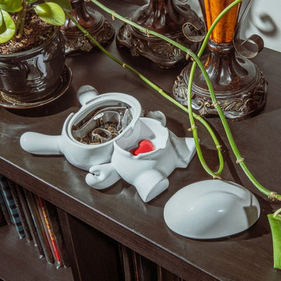 L.I.E. (LOVE ISN’T EASY) Dunny Ceramic Ashtray: PURE Edition