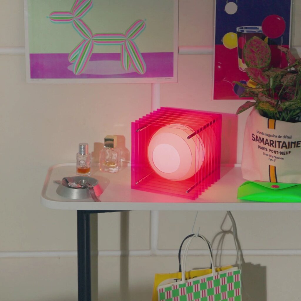 LớP Small Square in Electric Pink Acrylic