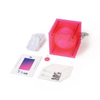 LớP Small Square in Electric Pink Acrylic