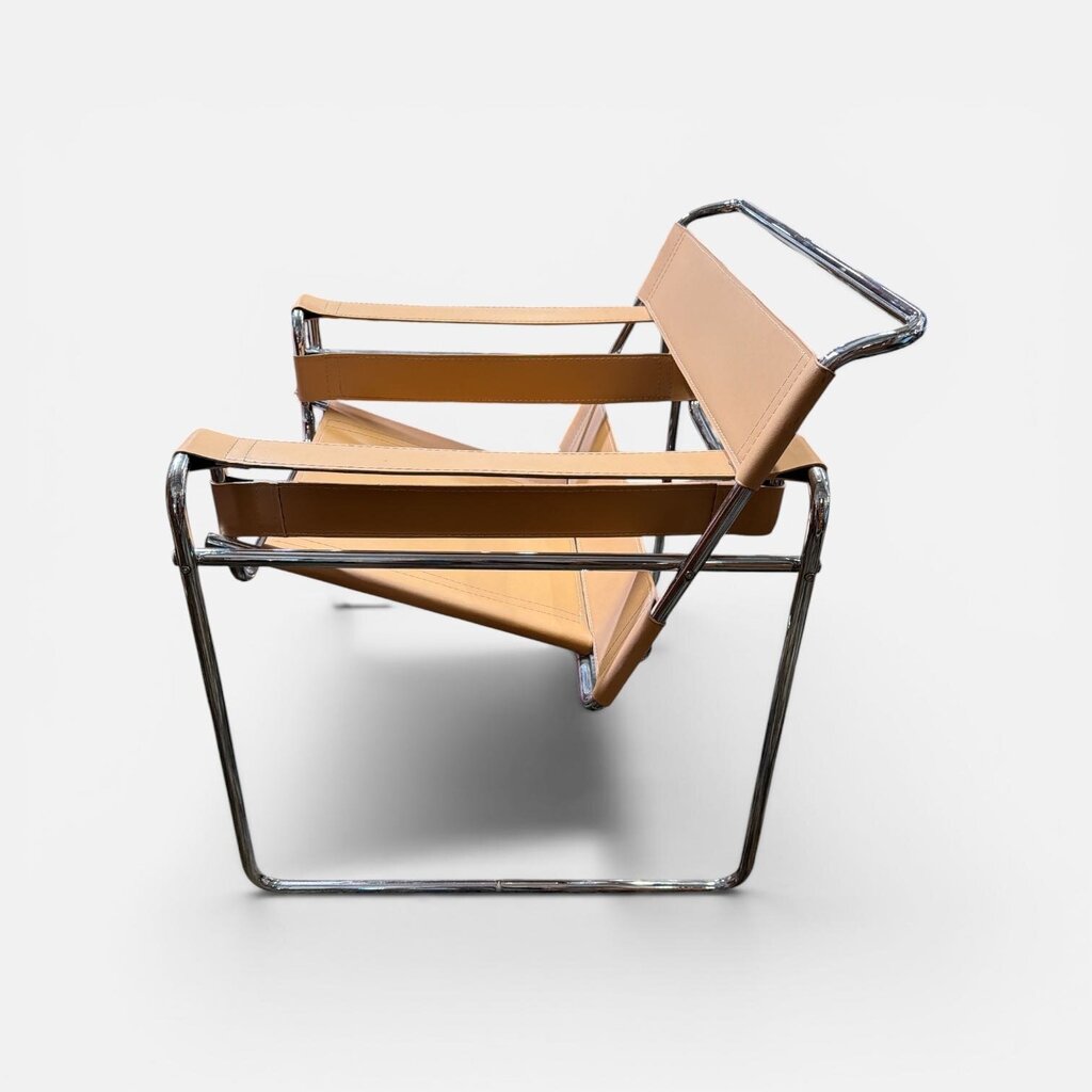 WASSILY Style Lounge Chair