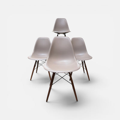 Eames  Set of 4 Molded Plastic Dining Side Chair