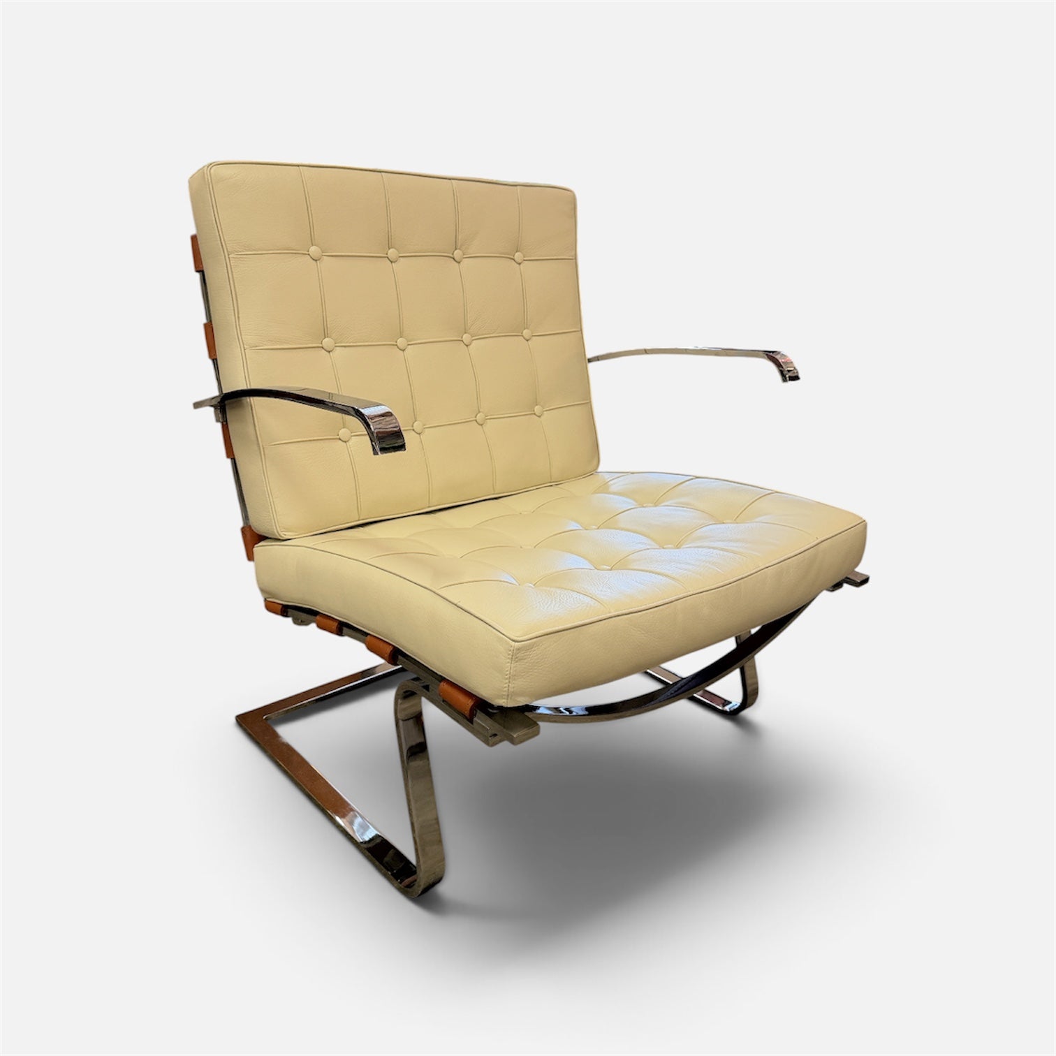 Mies  van der Rohe  Tugenhat Armchair