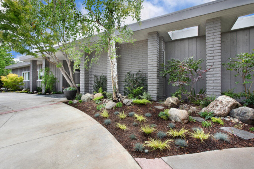The Mid Century Modern Landscape