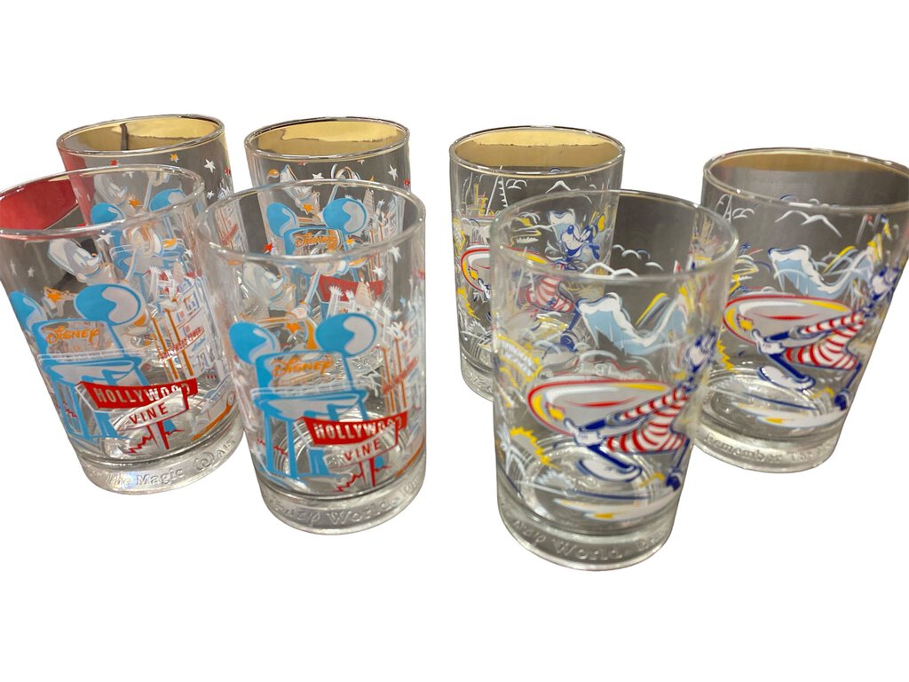Walt Disney World 25th Anniversary glass set from McDonalds. Comes