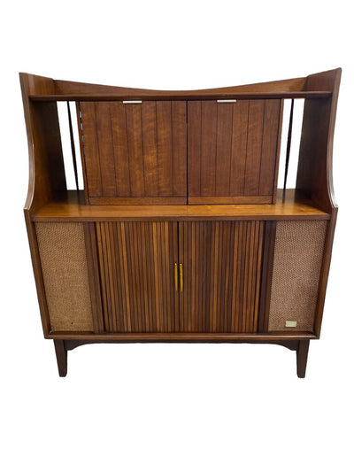 Mid Century 1962s General Electric TV/Stereo Cabinet