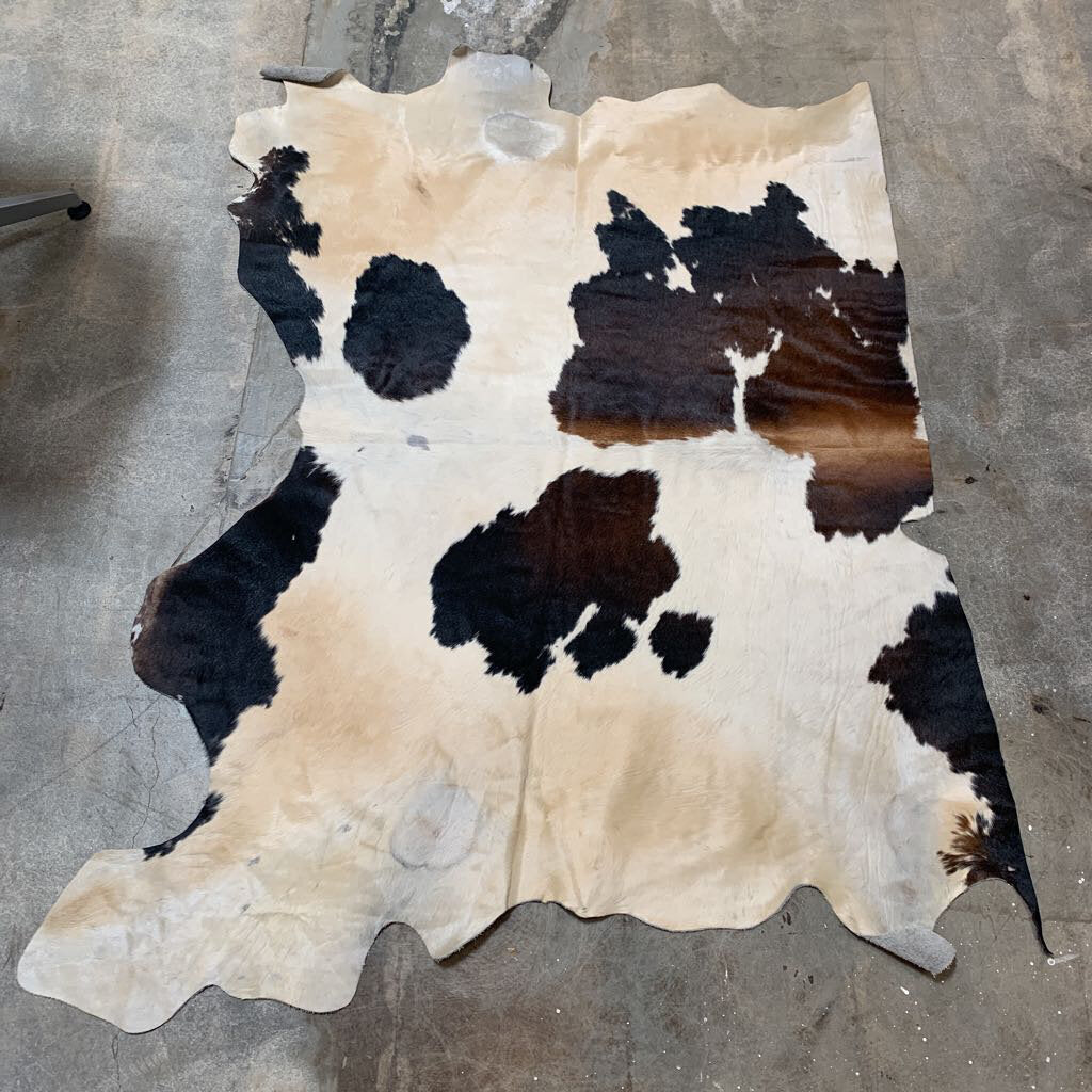 Persian Cowhide Rug 2020